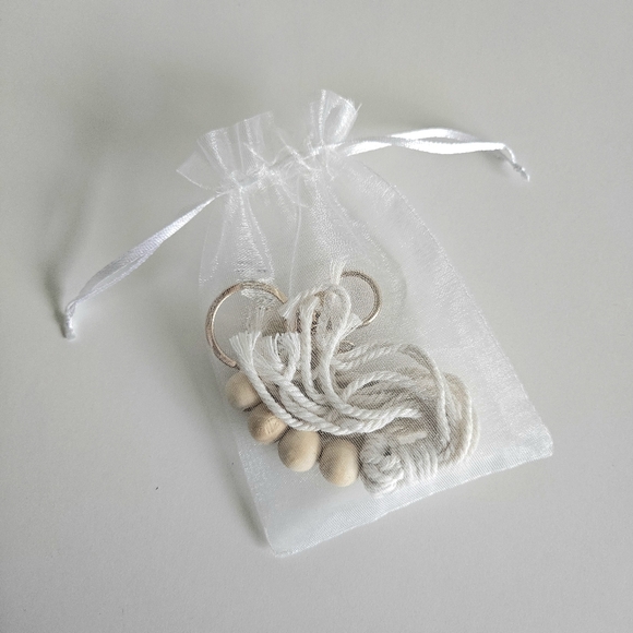 NEW Macrame Boho Beige Gold Keychain 9" for Keys Purse Backpack - Picture 5 of 5